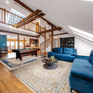 5bd Duplex - Billiard - Cinema - , Prague Czech Republic