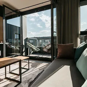 Diamond - Luxurious - A/c , Krakow Poland
