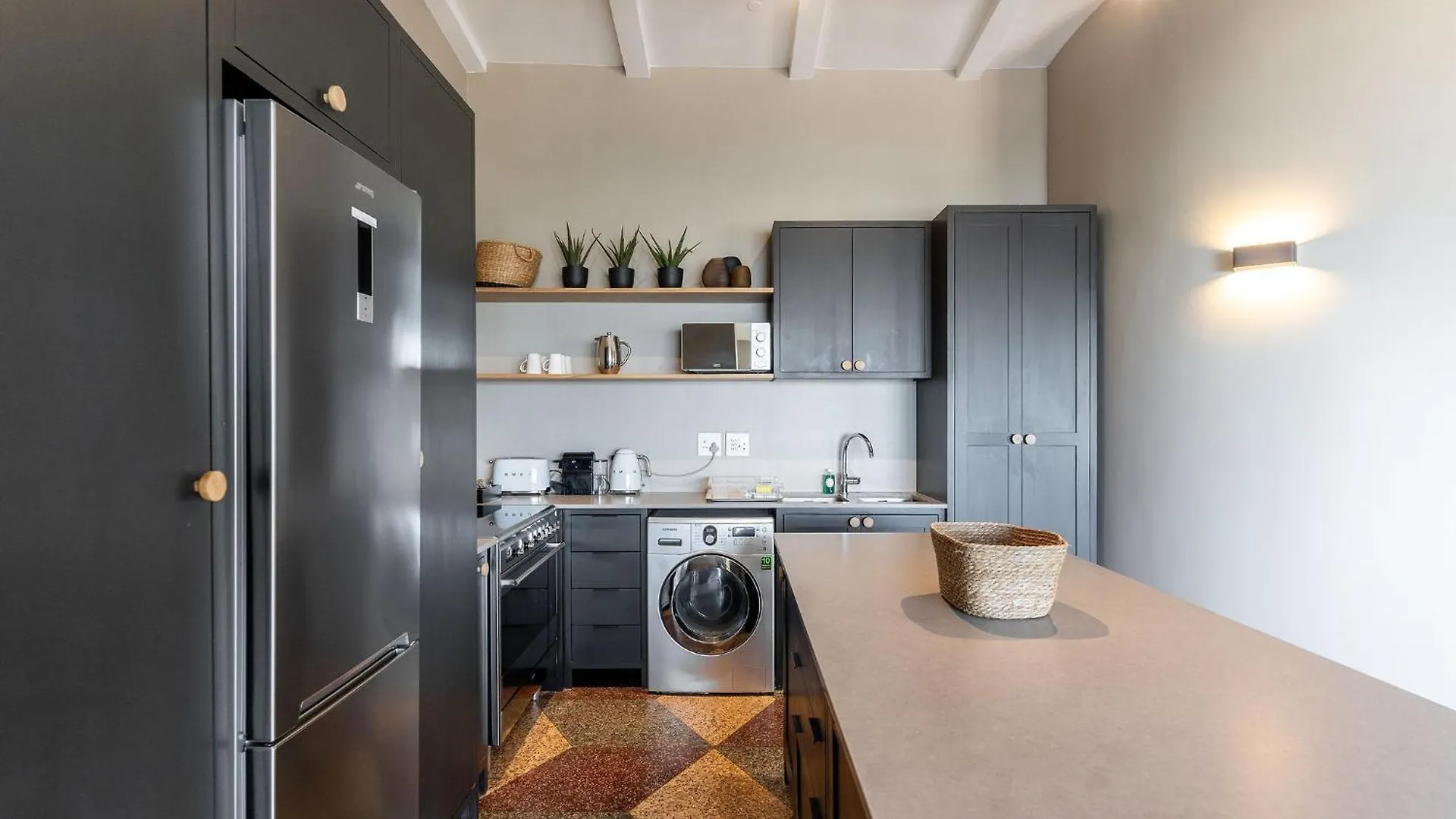 Tidal Pool Apartments - Camps Bay Cape Town