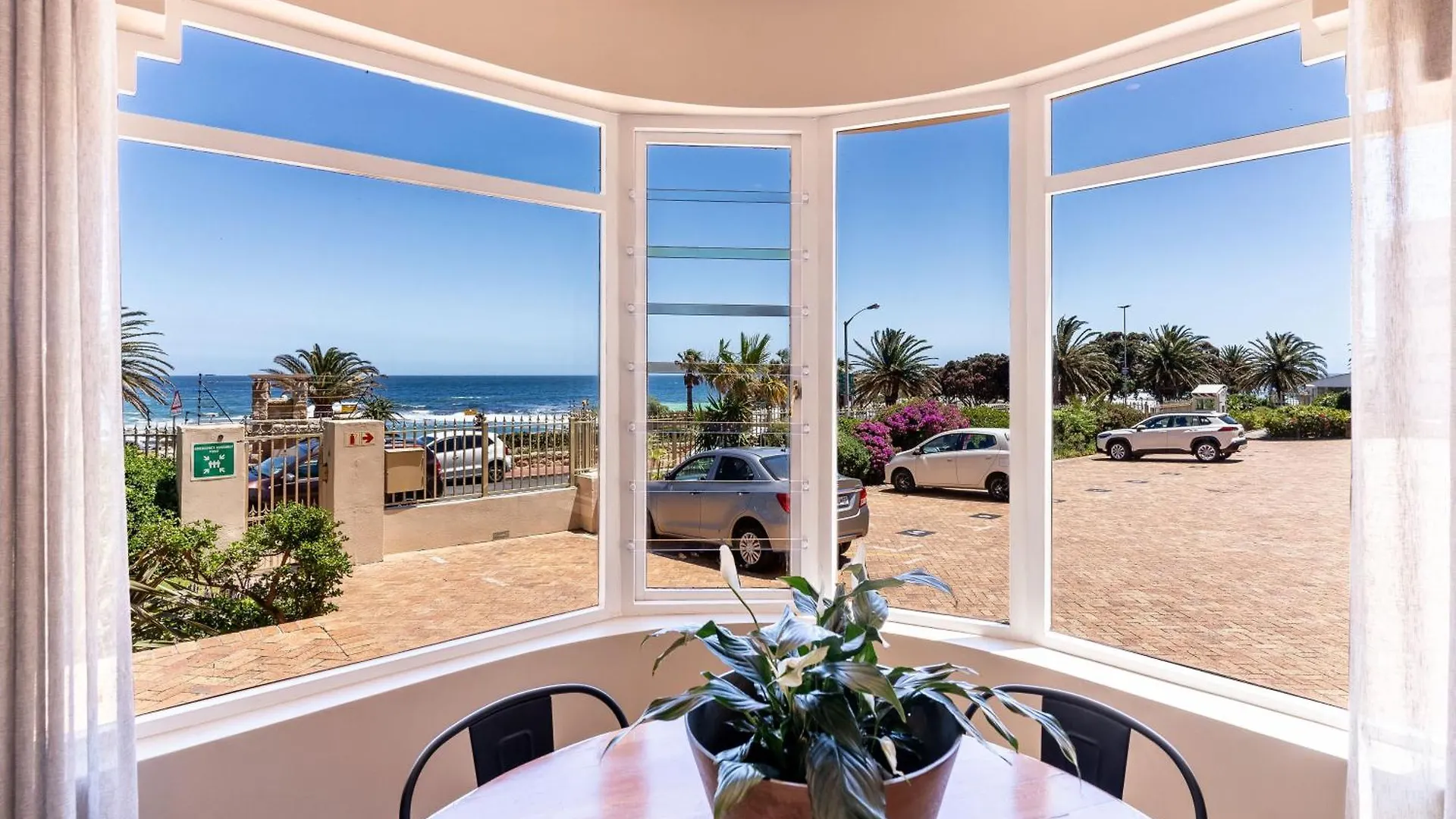 Tidal Pool Apartments - Camps Bay Cape Town