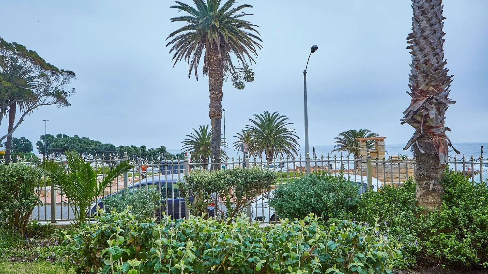 Tidal Pool Apartments - Camps Bay Cape Town