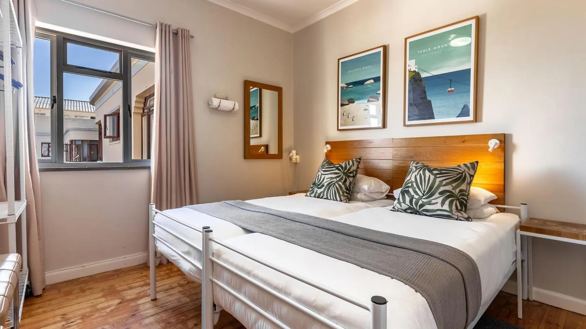 Tidal Pool Apartments - Camps Bay Cape Town South Africa